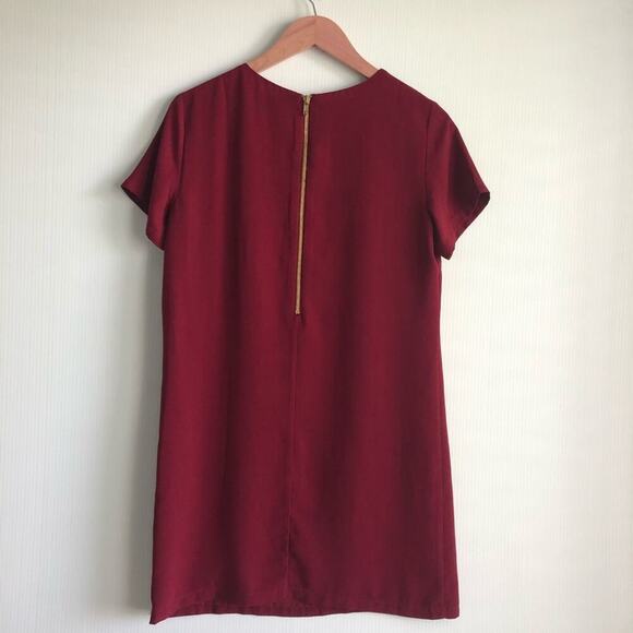 Lulu’s sheath dress with gold back zipper - Picture 7 of 9